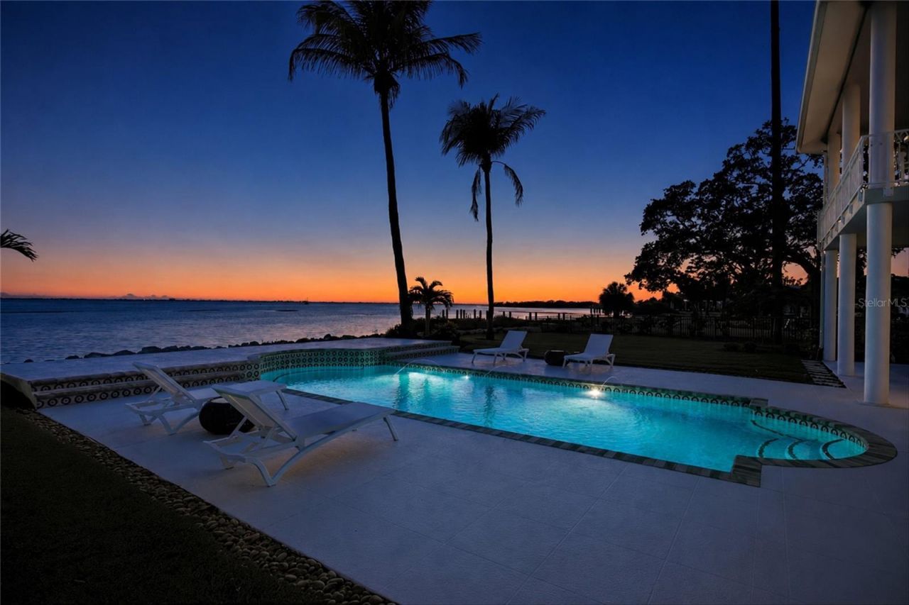7524 Westmoreland Drive, Sarasota, FL 34243 Photo