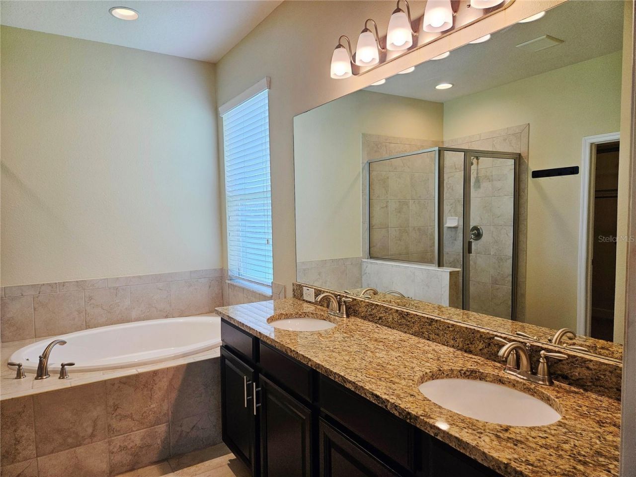 924 Buttercup Glen , Bradenton, FL 34212 Photo