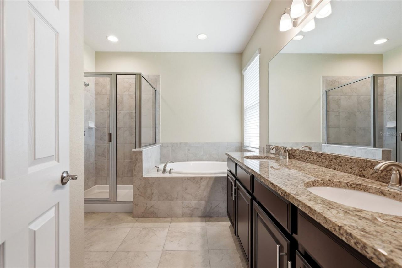 924 Buttercup Glen, Bradenton, FL 34212 Photo