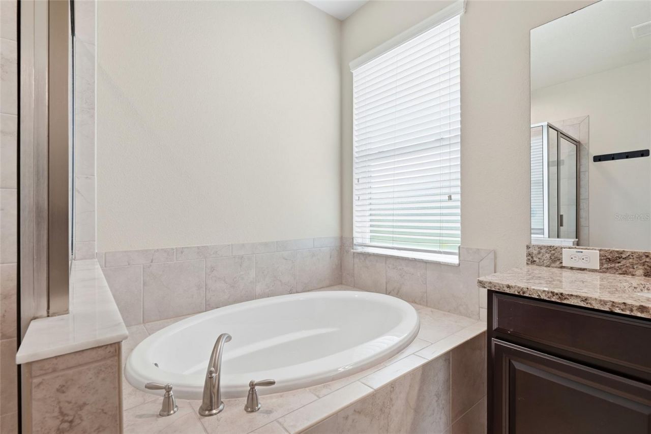 924 Buttercup Glen, Bradenton, FL 34212 Photo