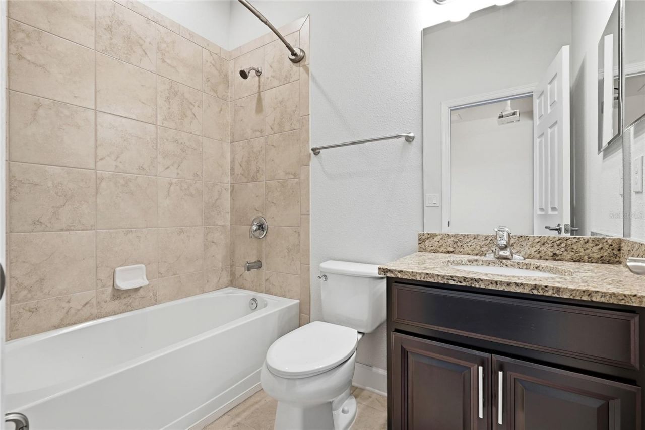 924 Buttercup Glen, Bradenton, FL 34212 Photo