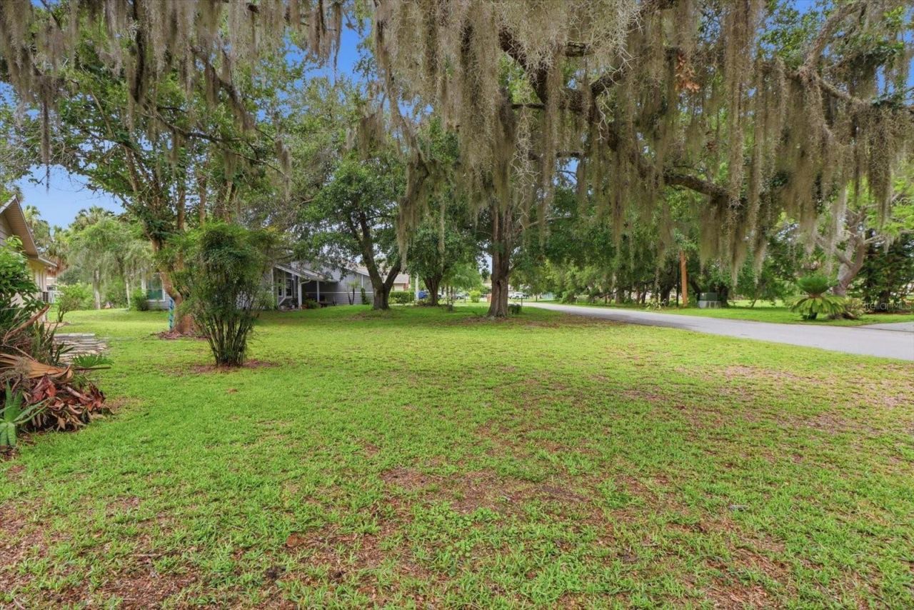 5109 S Running Brook Drive , Homosassa, FL 34448 Photo