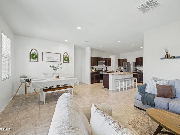 30699 W FAIRMOUNT Avenue, Buckeye, AZ 85396