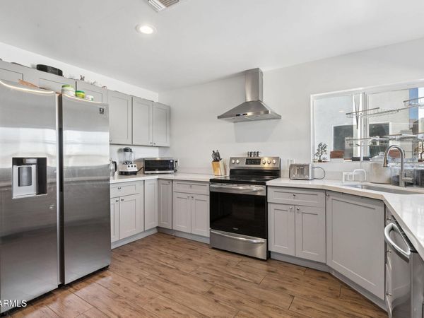 2324 E OAK Street, Phoenix, AZ 85006