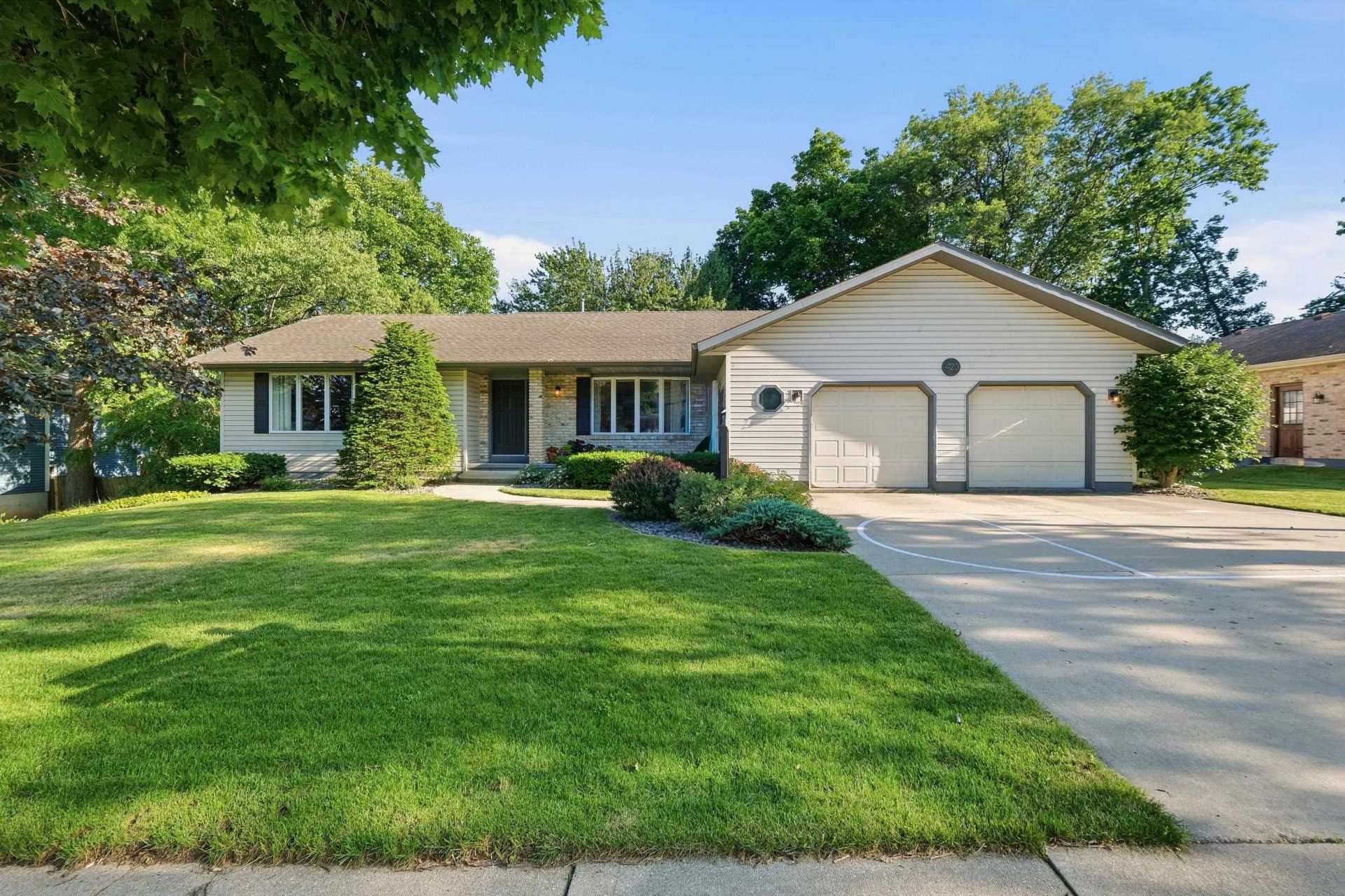 423 Butternut Drive, Oregon, WI 53575 Main Photo