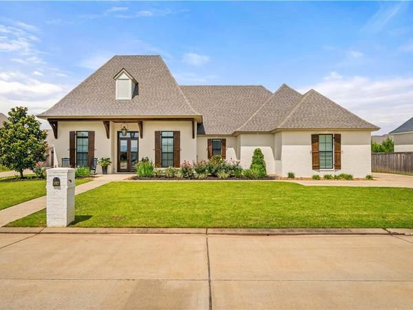 5912 MARTHAS Drive, Alexandria, LA 71303