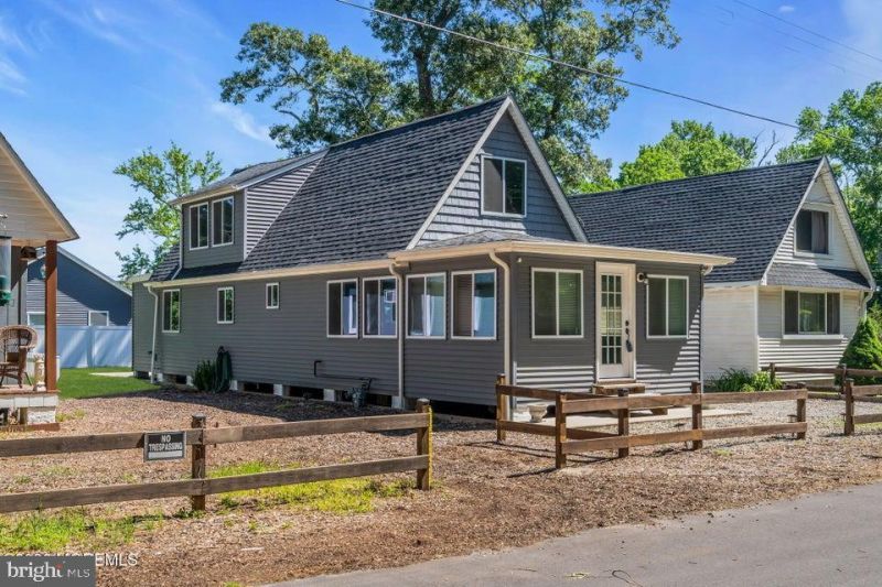 375 E Barnegat Avenue , Bayville, NJ 08721 Main Photo