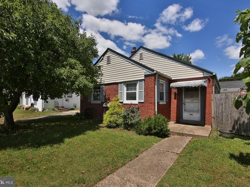 9210 Horatio Road, Philadelphia, PA 19114 Main Photo