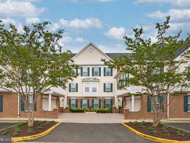 25320 LAKE MIST SQUARE , Unit 103, CHANTILLY, VA 20152