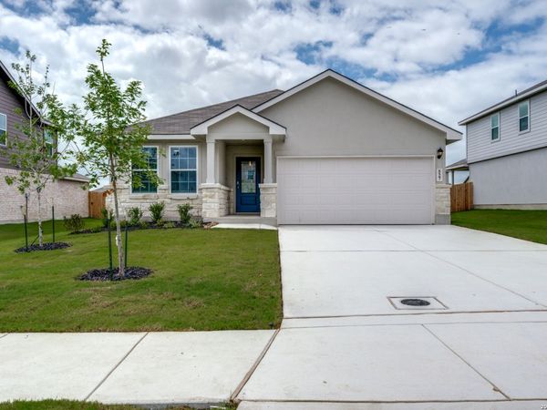 527 AVALON BANKS, Cibolo, TX 78108