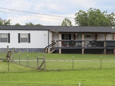 400 Kelly Lane, Pikeville, TN 37367