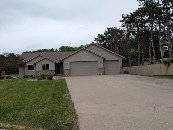 1007 3rd AVENUE E, Holmen, WI 54636