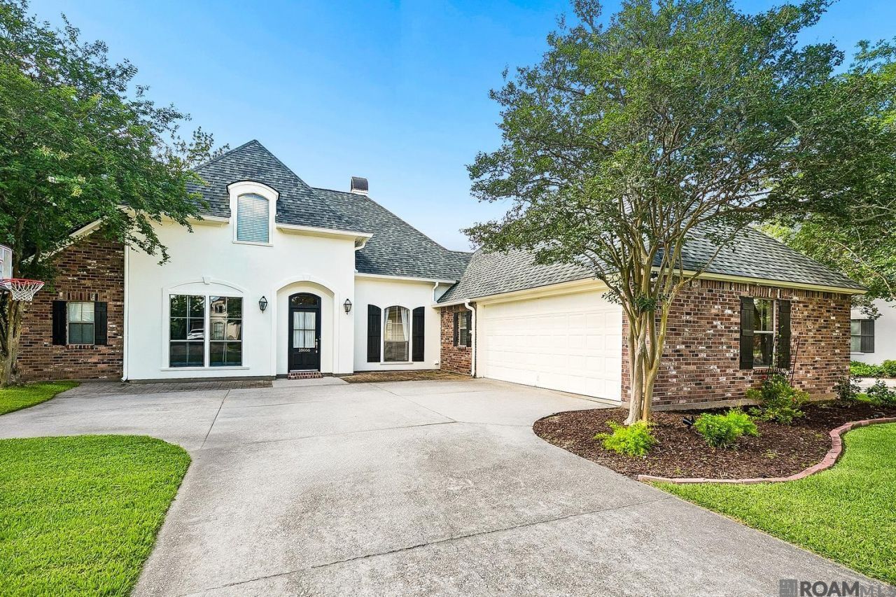 18666 Mossy Oak Ct, Prairieville, LA 70769 Main Photo