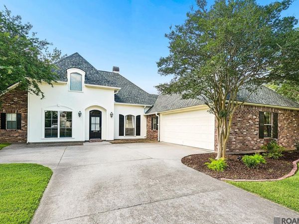 18666 Mossy Oak Ct, Prairieville, LA 70769