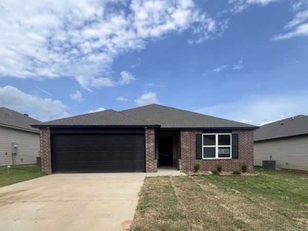 1620 Rambling Brook Drive, Benton, AR 72015