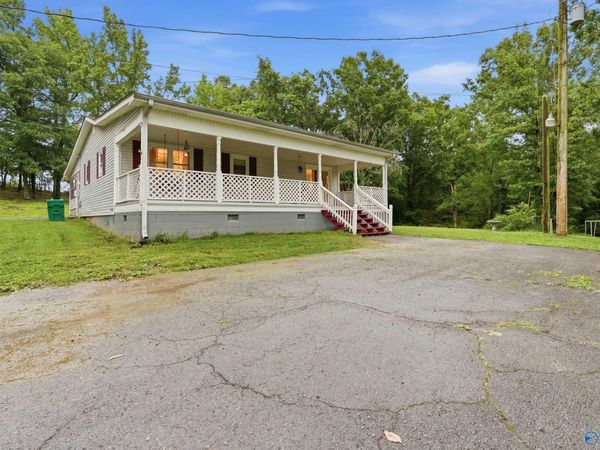 286 County Road 1241, Vinemont, AL 35179