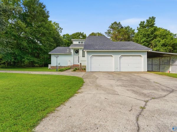 130 Preston Cove Road, Scottsboro, AL 35769