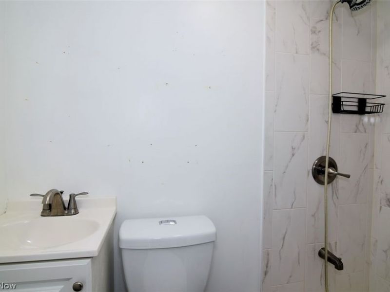 8115 Liberty Avenue, Parma, OH 44129 Photo 16