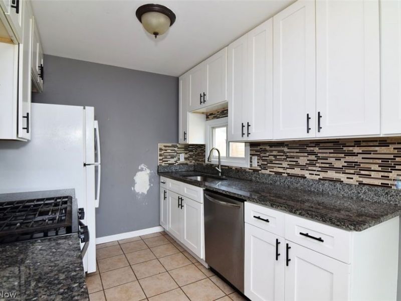 8115 Liberty Avenue, Parma, OH 44129 Photo 7
