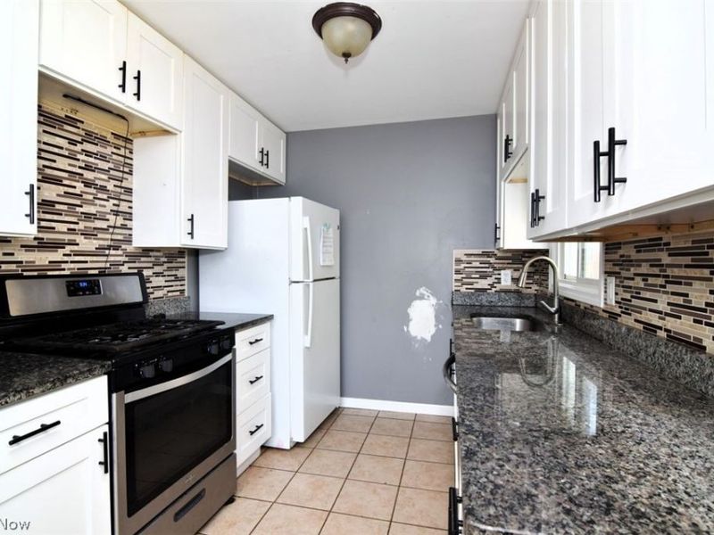 8115 Liberty Avenue, Parma, OH 44129 Photo 8
