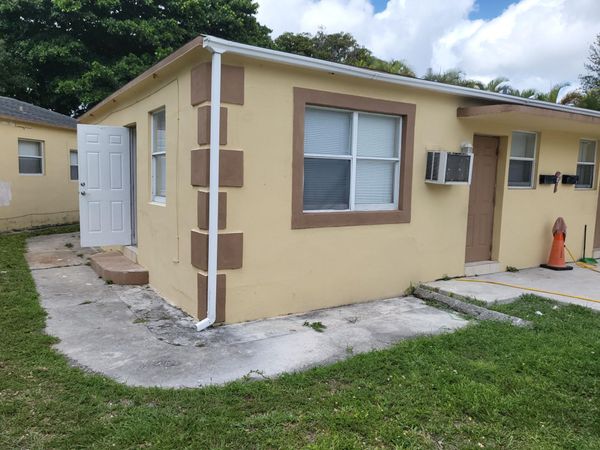 224 N 57th Avenue, Unit 1-3, Hollywood, FL 33021