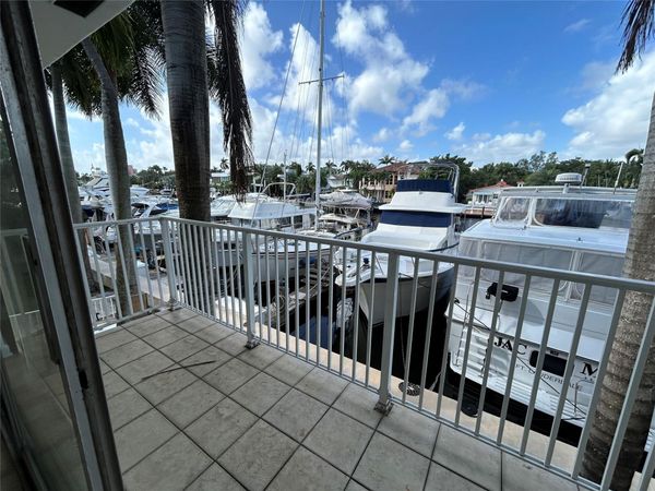 77 Hendricks Isle, Unit 10, Fort Lauderdale, FL 33301