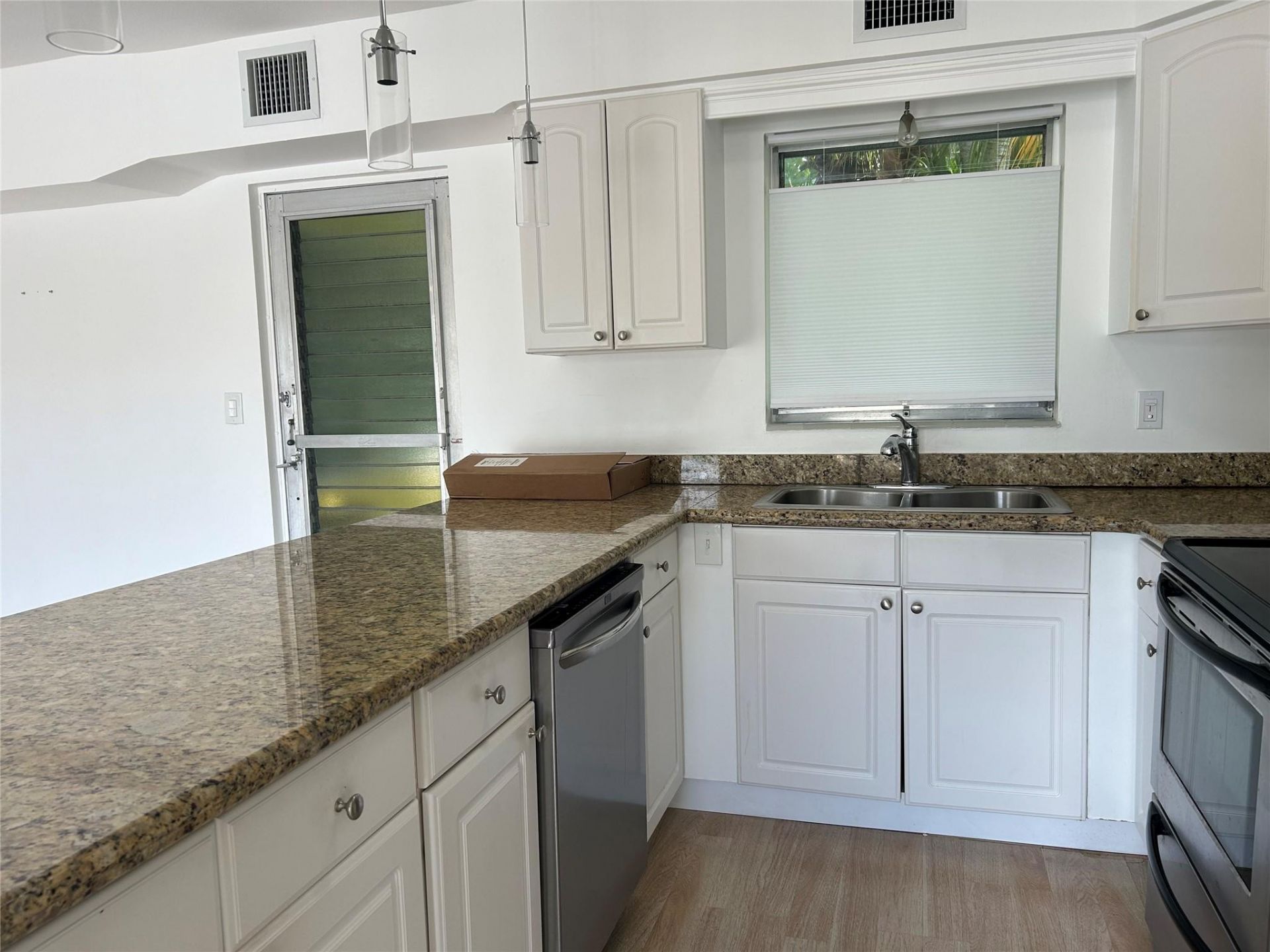 77 Hendricks Isle, Unit 10, Fort Lauderdale, FL 33301 Photo