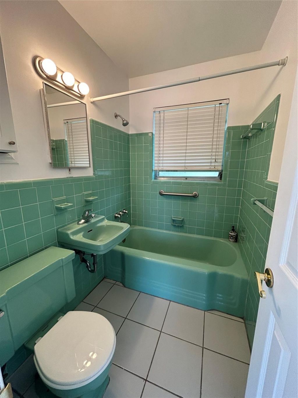 77 Hendricks Isle, Unit 10, Fort Lauderdale, FL 33301 Photo
