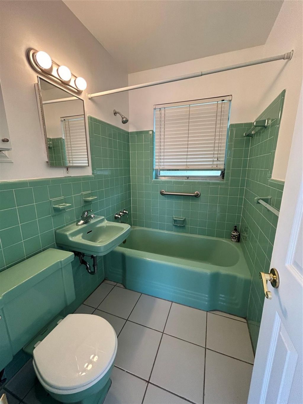77 Hendricks Isle, Unit 10, Fort Lauderdale, FL 33301 Photo