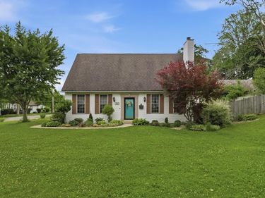 805 Edgehill Ave., Ashland, OH 44805