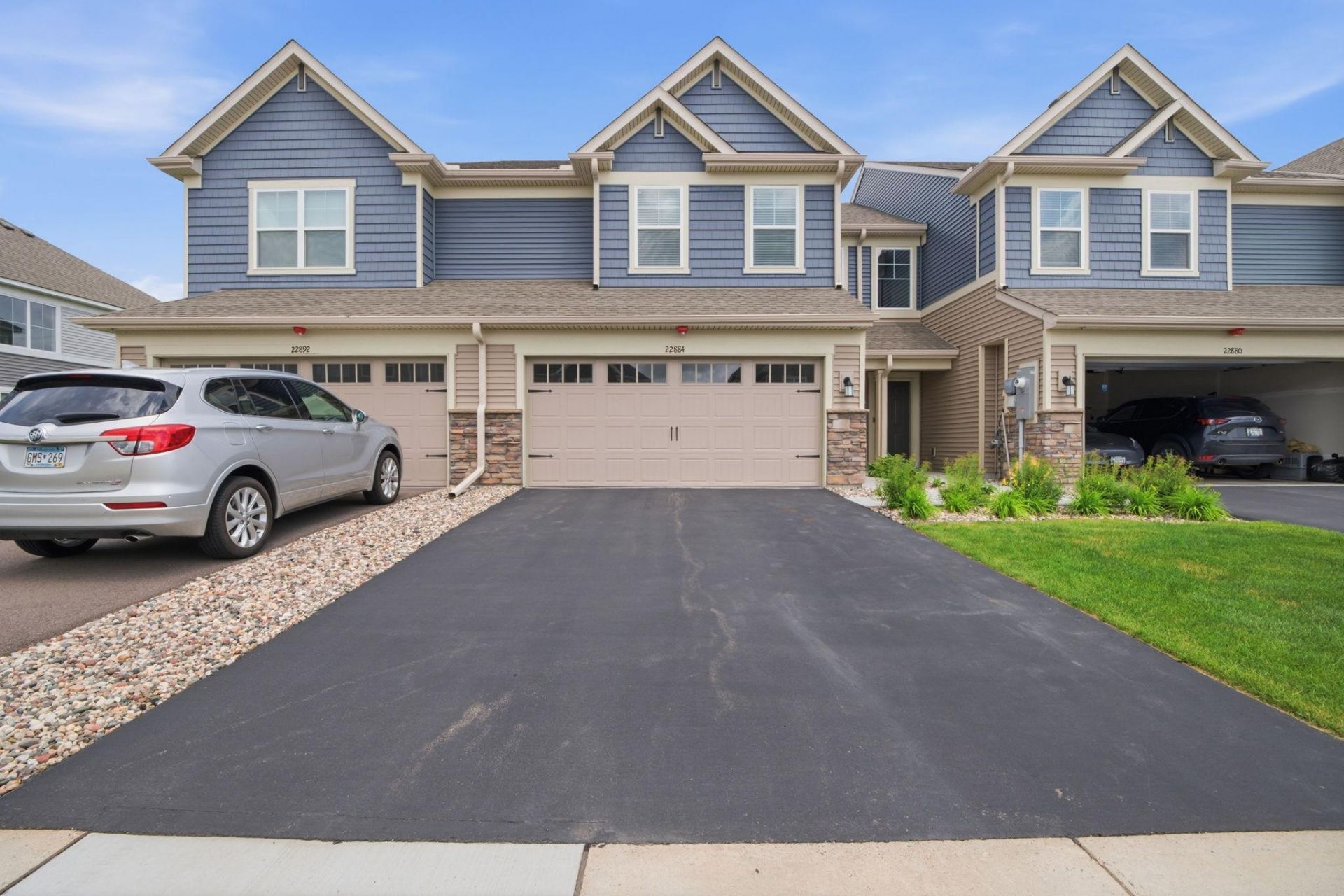 22884 Hazel Lane , Rogers, MN 55374