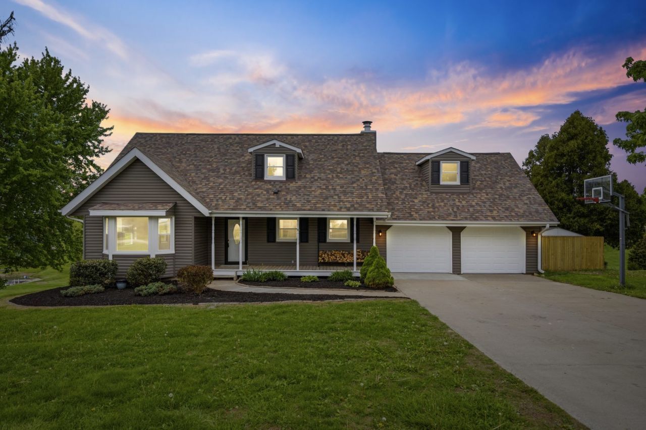 645 Suncrest Court , Sherrard, IL 61281