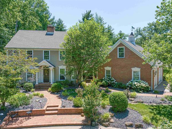4001 Wood Castle Road, Evansville, IN 47711