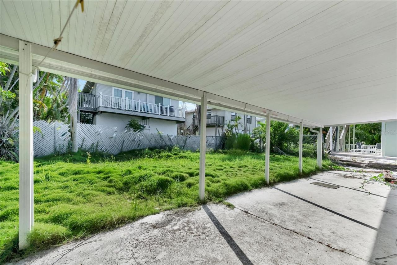 2404 Avenue A , Bradenton Beach, FL 34217 Photo