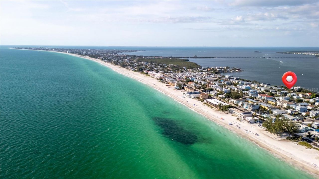 2404 Avenue A , Bradenton Beach, FL 34217 Photo