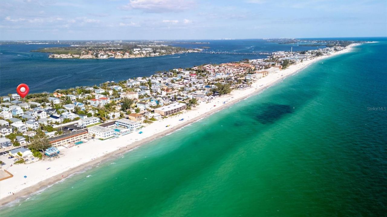 2404 Avenue A , Bradenton Beach, FL 34217 Photo