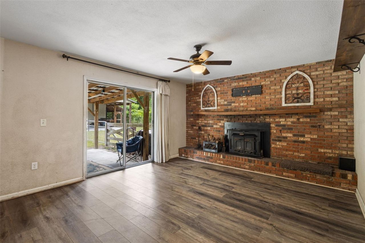 7251 NW 40th Street , Chiefland, FL 32626 Photo