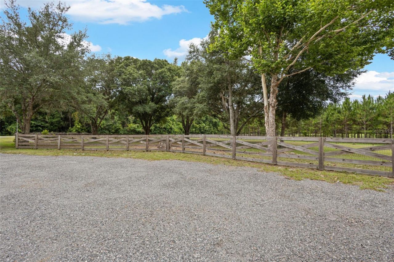 7251 NW 40th Street , Chiefland, FL 32626 Photo