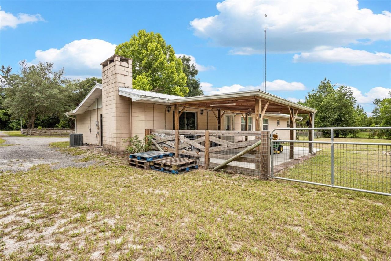 7251 NW 40th Street , Chiefland, FL 32626 Photo