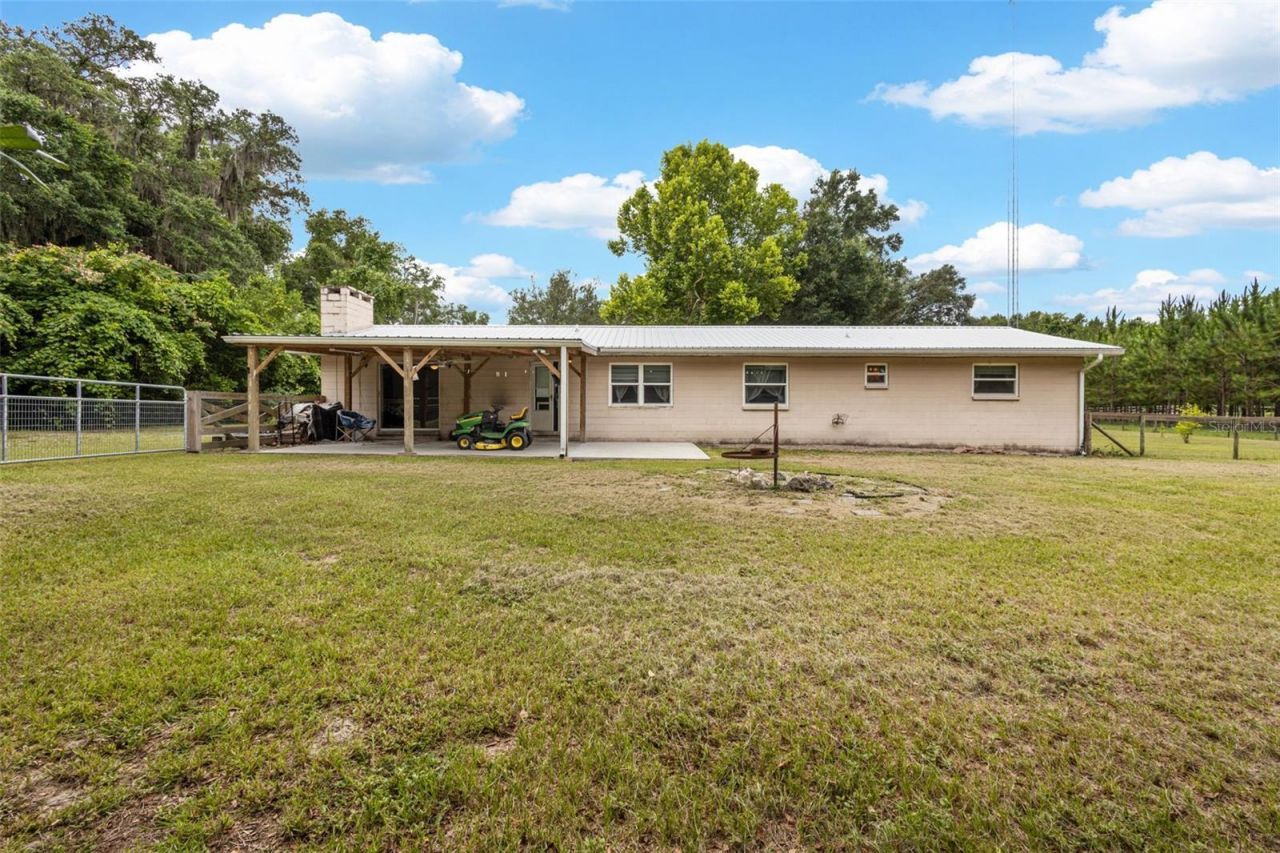7251 NW 40th Street , Chiefland, FL 32626 Photo