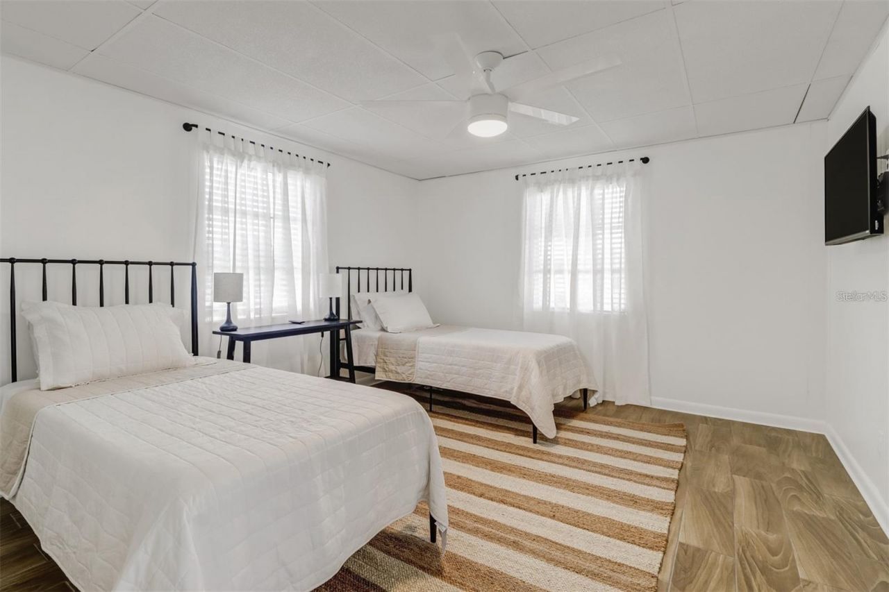 4711 Forest Glen Drive , North Fort Myers, FL 33903 Photo
