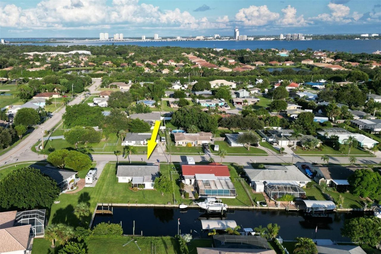 4711 Forest Glen Drive , North Fort Myers, FL 33903 Photo