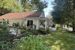 105 S Kaminski Street photo 4