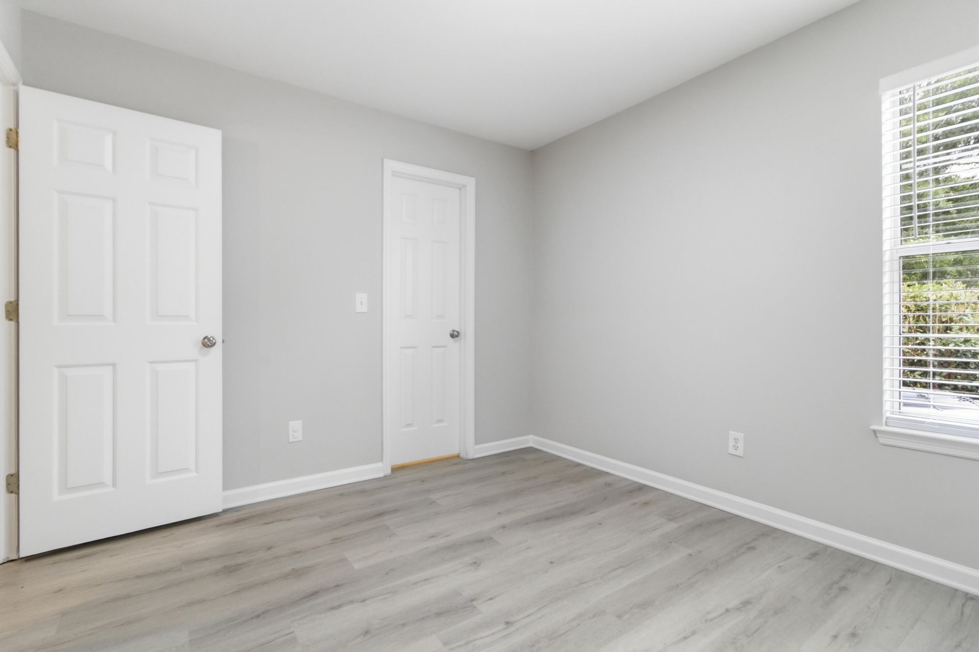 115 Remington Drive Photo 13