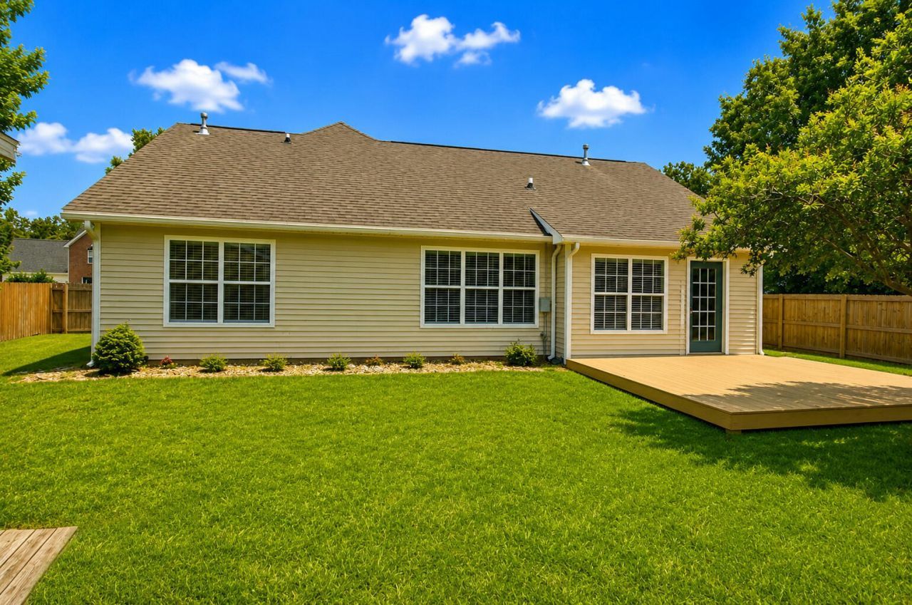 115 Remington Drive Photo 36