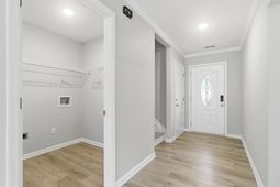 115 Remington Drive photo 4