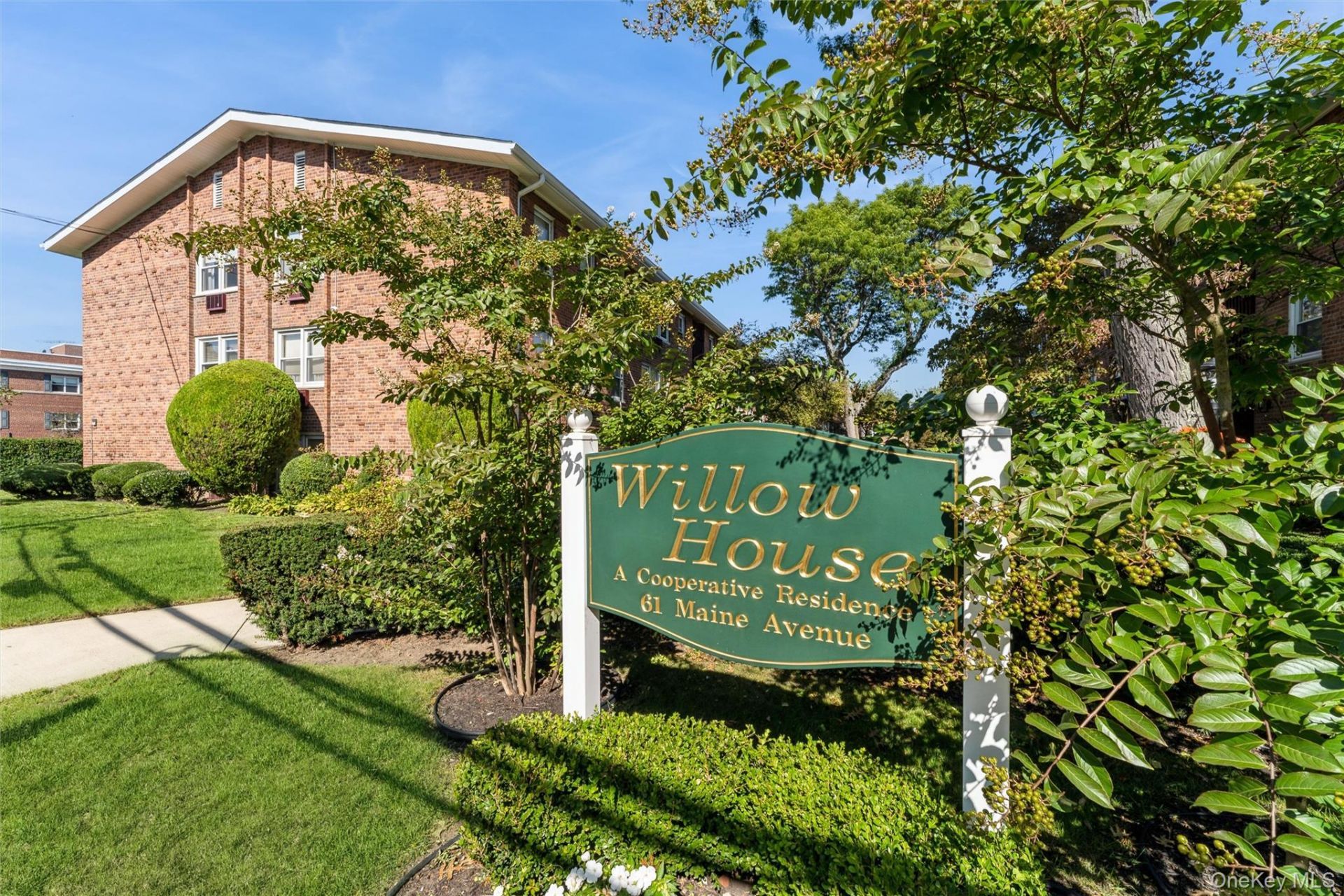 61 Maine Avenue, Unit D14, Rockville Centre, NY 11570 | MLS ID