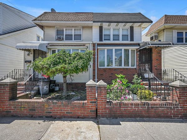 5286 73rd Street , Maspeth, NY 11378