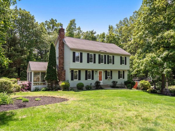 2 Grandview Road, Windham, NH 03087