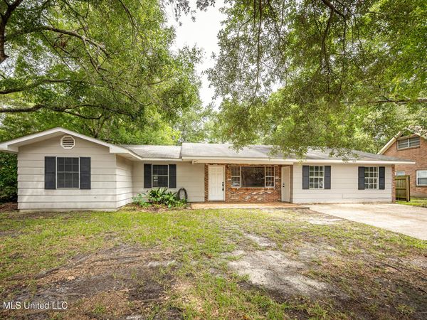 4014 Sherwood Street, Pascagoula, MS 39581